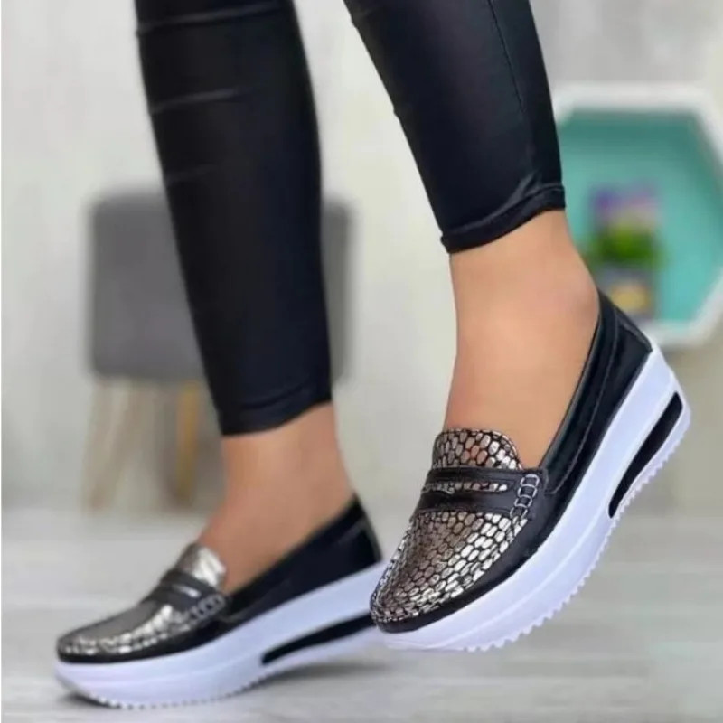 Fashion Loafers Luxury Designer Breathable Slip-On Vulcanized Shoes Casual Wedge Heel Lightweight 2023 Outdoor Women\'s Sneakers