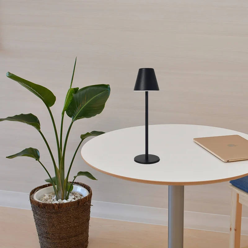 Drop Shipping Creatieve Slaapkamer Bureaulamp Opladen USB-C Bureaulamp Draadloze Aanraaklamp Met Drie Instelbare Dimmodi