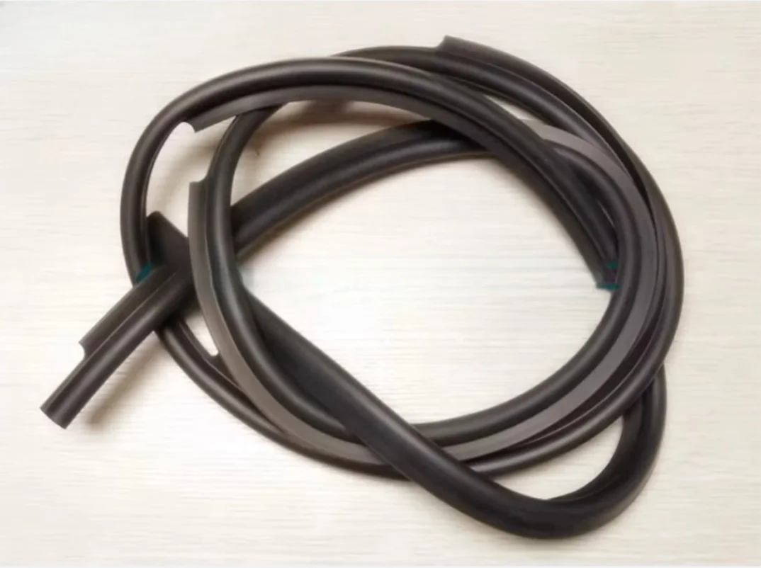 

130001622 Надувное уплотнение FO3X/FO350, уплотнительная лента, длина 2500 мм, 130.001.622 для электроэрозионной машины Charmilles для резки проволоки