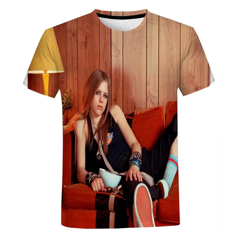 موضة عادية المغني أفريل لافين ثلاثية الأبعاد تي شيرت مطبوع شخصية المتضخم تي شيرت الهيب هوب Harajuku الشارع قصيرة الأكمام بلايز