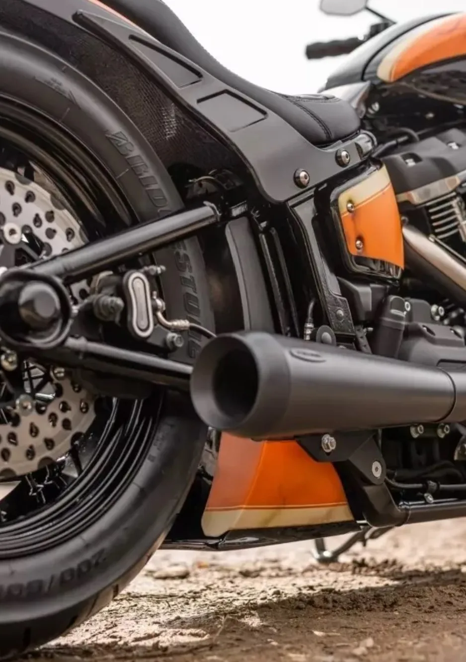 New Motorcycle Accessories BACK FRAME CHIN SPOILER for Harley Fat Bob/Boy Heritage Classic Street Bob Softail 2018-2024