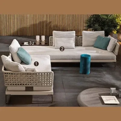 Canapé de cour extérieur en rotin imperméable, chaise en teck, loisirs de villa, terrasse extérieure d'hôtel, balcon de jardin
