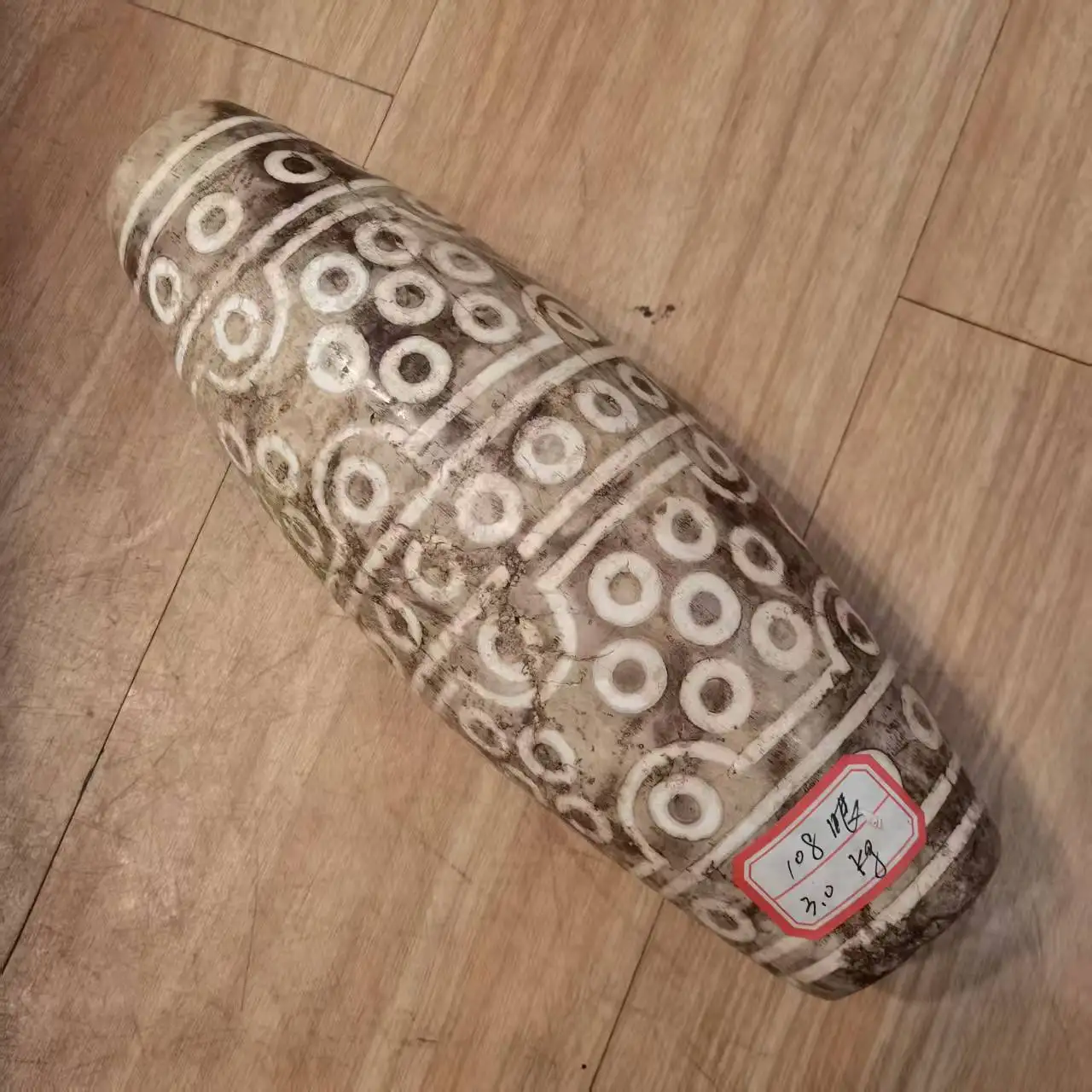 

Красивый большой орнамент с 108 глазами, 3,0 кг, мощный китайский амулет, коллекция бусин фэншуй с деревянной подставкой