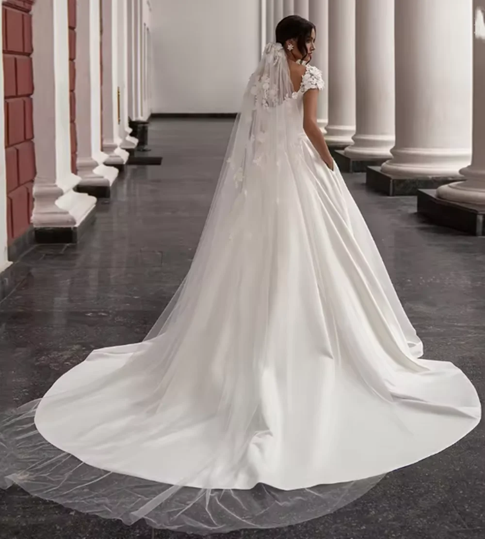 Lindo vestido de casamento de cetim para mulher vestidos de noiva personalizado manga boné flores tribunal trem uma linha vestido de noiva robe de mariee