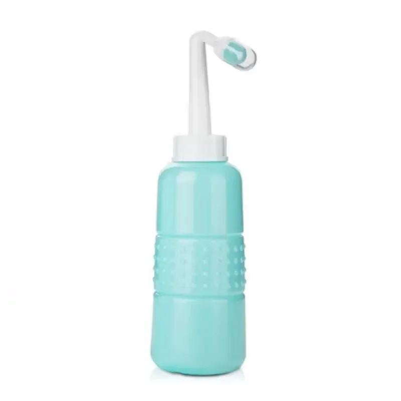 1Pcs Travel Bidet Bottle for Women, Squeeze Peri Washer with Dust Cover and Curved Nozzle, Postpartum Cleaning, Baby Care, 500ml