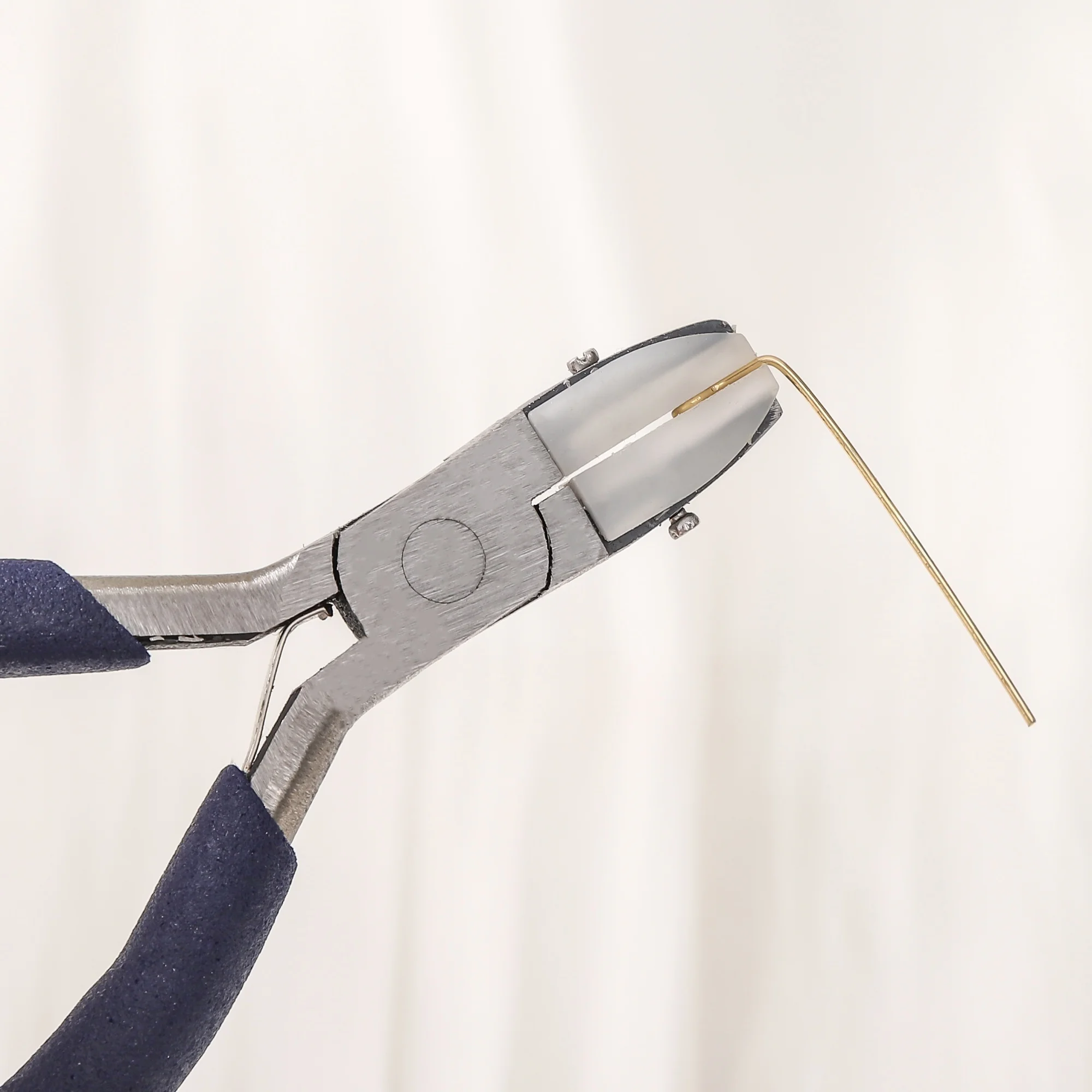 1-шт-Плоскогубцы-для-ювелирных-работ-из-углеродистой-стали-для-рукоделия-бисероплетения-работы-с-проволокой-с-нейлоновыми-накладками-круглые-и-плоские-ручные-инструменты-аксессуары