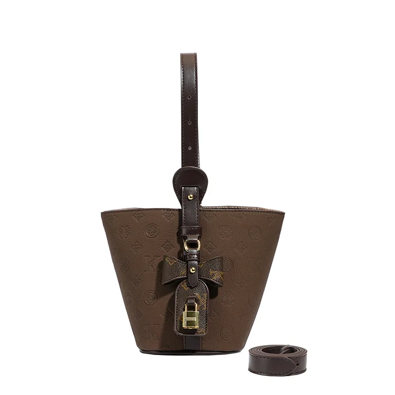 

2025 SS Vintage-Inspired Shoulder Bag, Spacious Convertible Crossbody Purse for Women, Trend-Forward Day to Night Tote