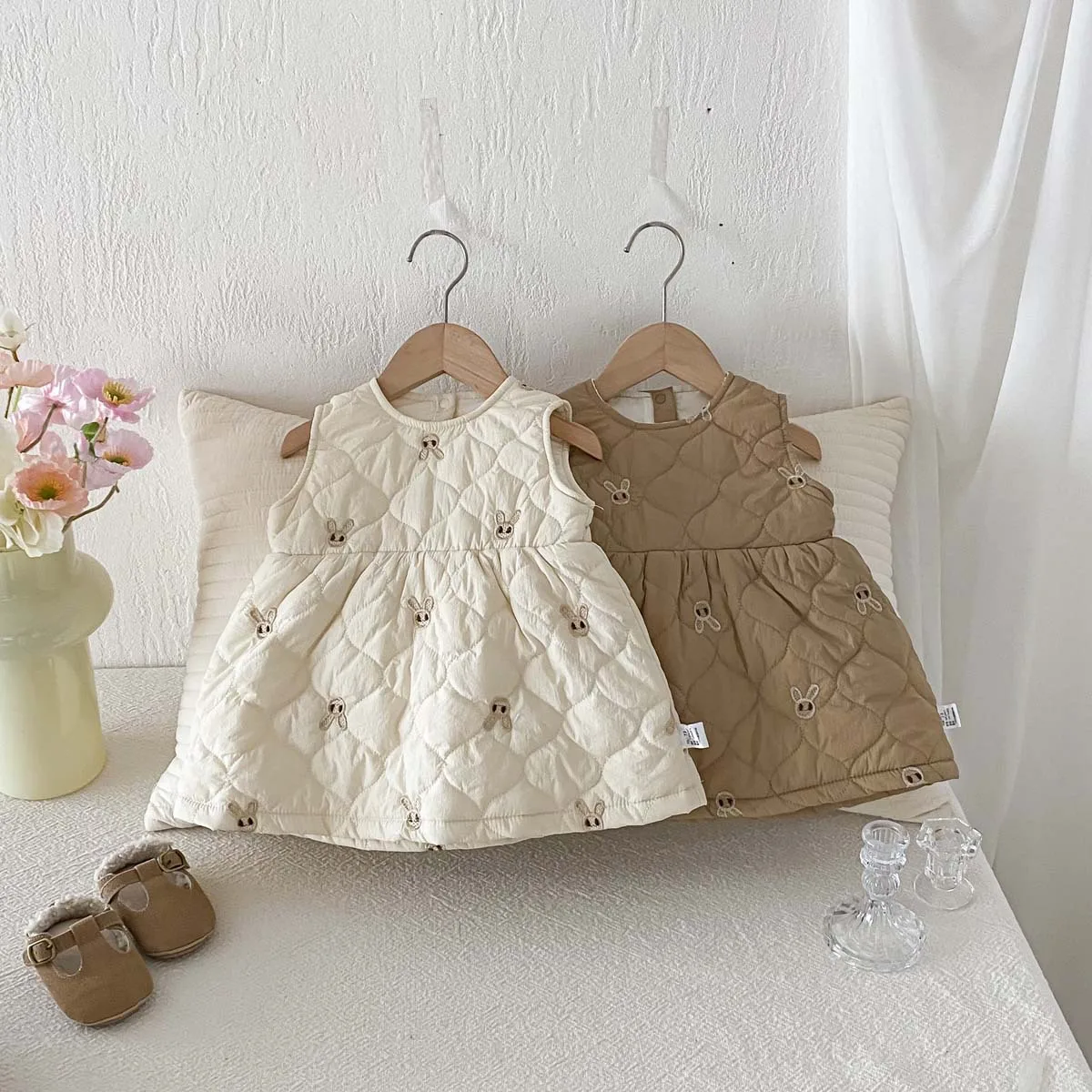 Girls Autumn and Winter New Korean Version Sleeveless Cotton Jacket Dress Baby's Stylish Embroidered Rabbit Vest Versatile Skirt