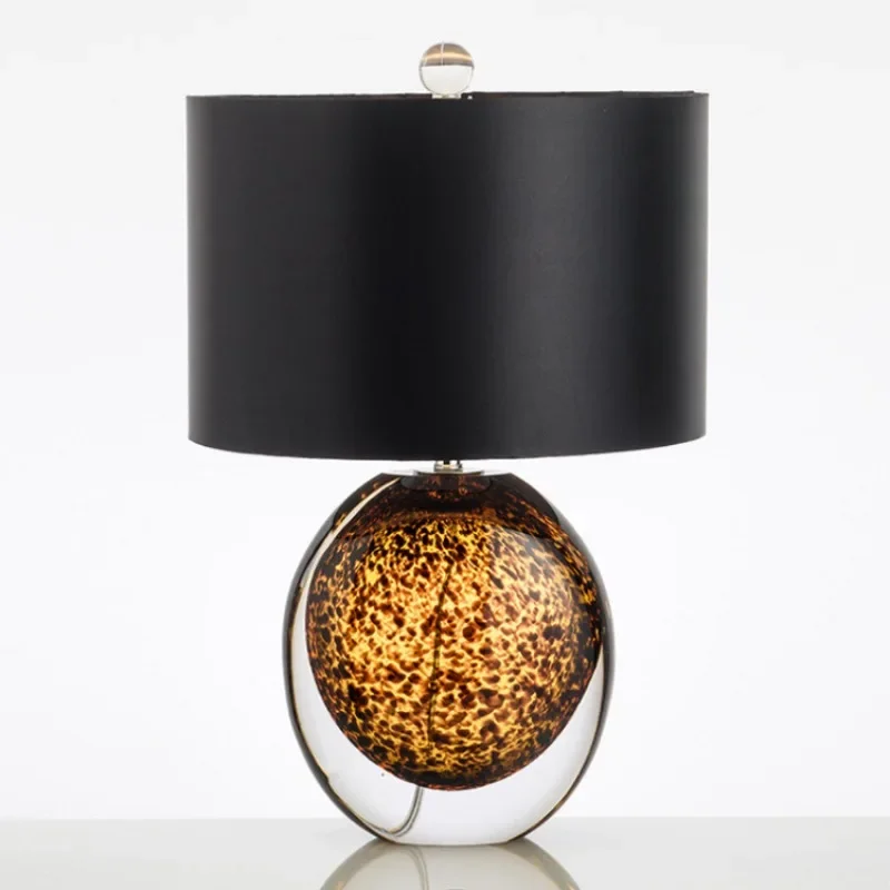 Nordic crystal table lamp, artistic creativity amber hotel restaurant study children's bedroom