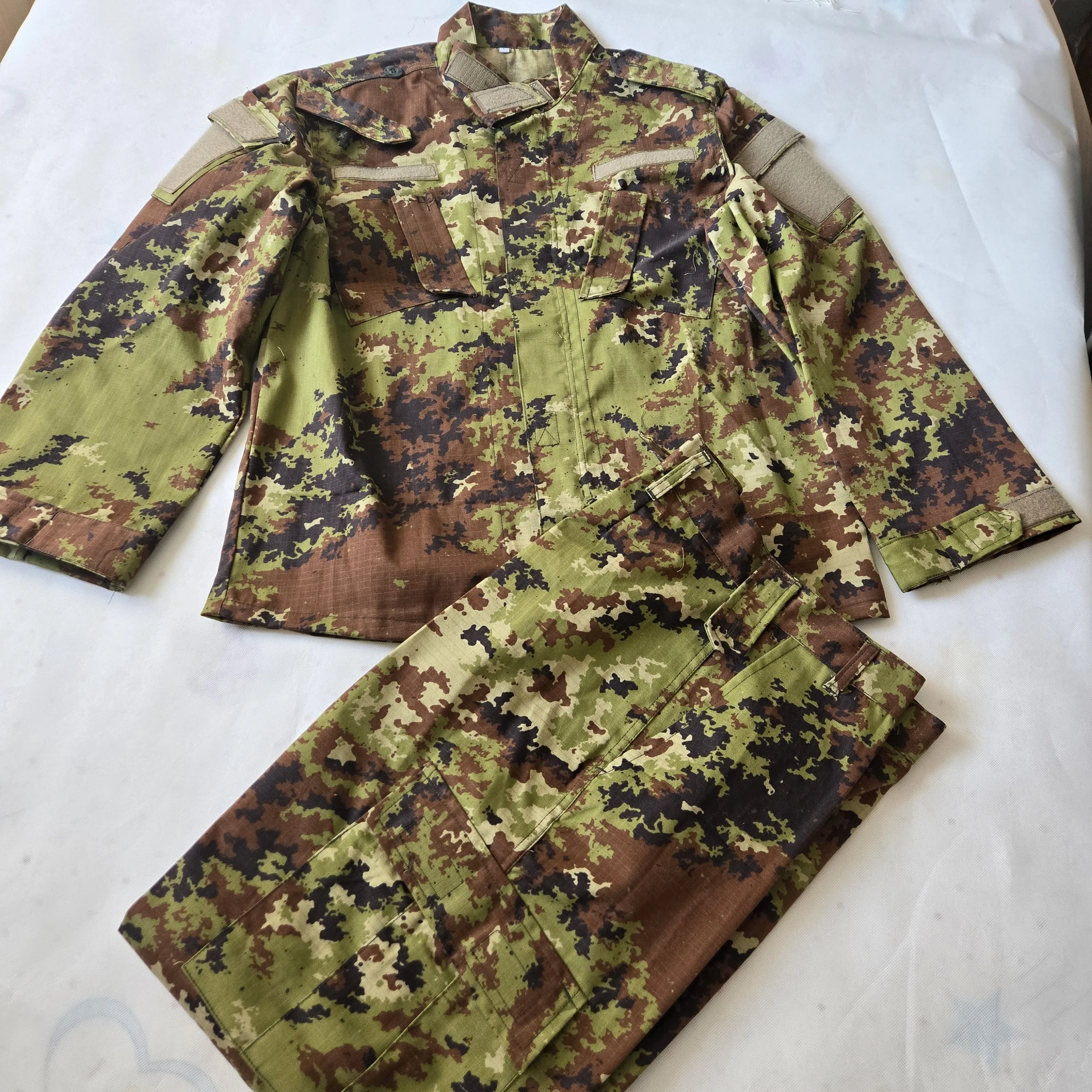 

Camo suit, camouflage set, work uniform, American version, multiple pockets with camouflage suit, wear-resistant Italian camoufl