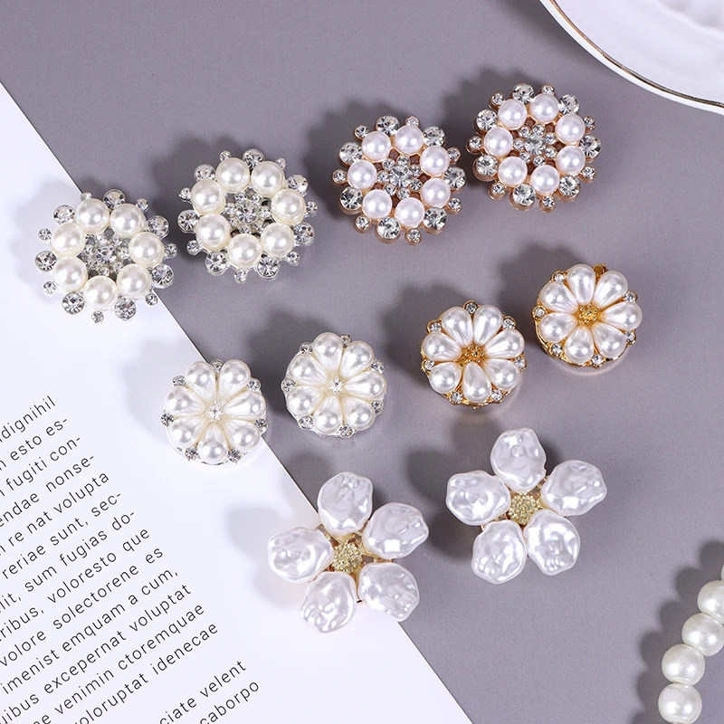 2Pcs Irregular Baroque Pearls Button Covers Luxury Rhinestones Flower Cufflinks Button Pins Shirt Decoration