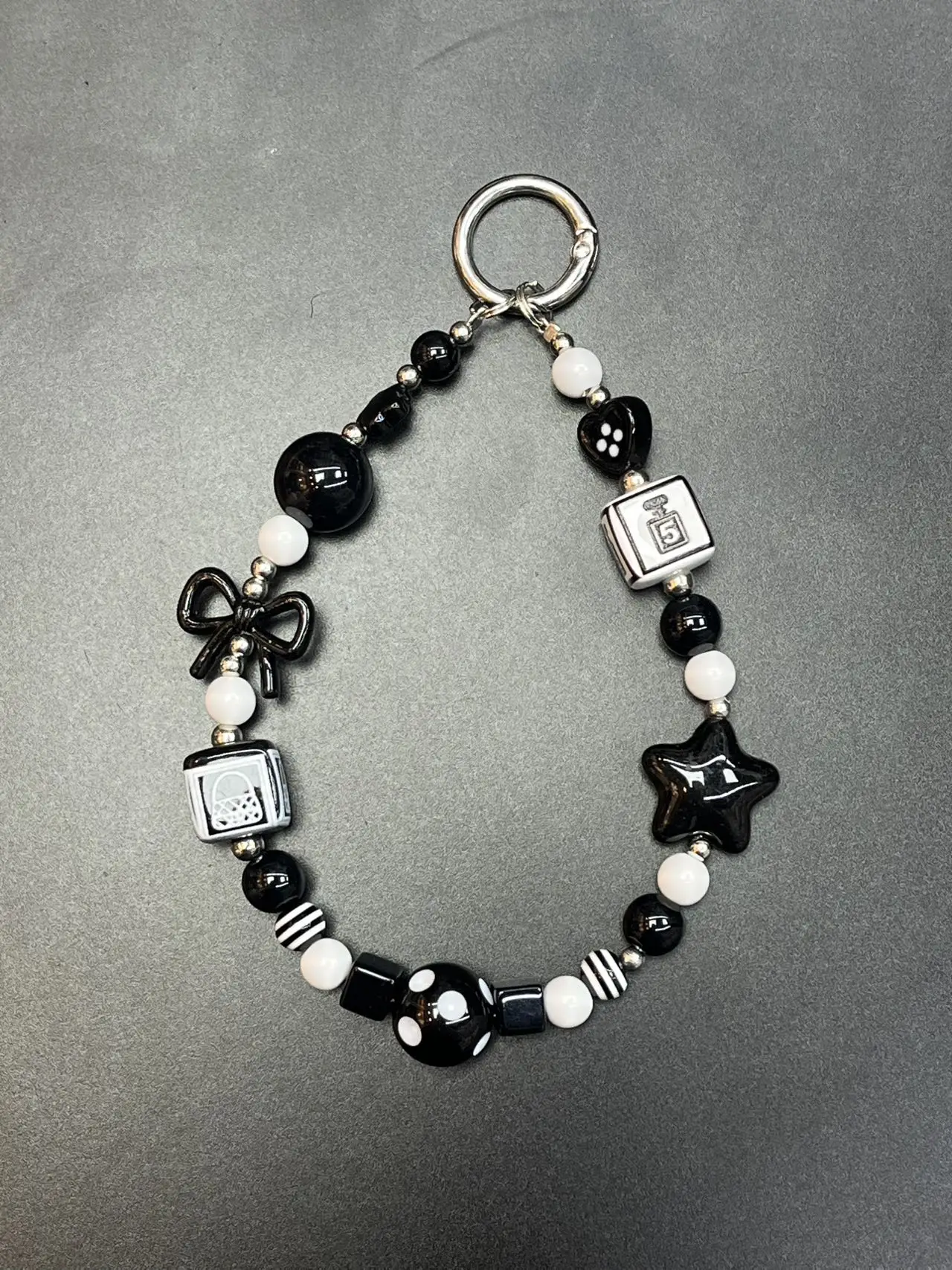 

The new trendy accessory is suitable for phones, bags, and keychains