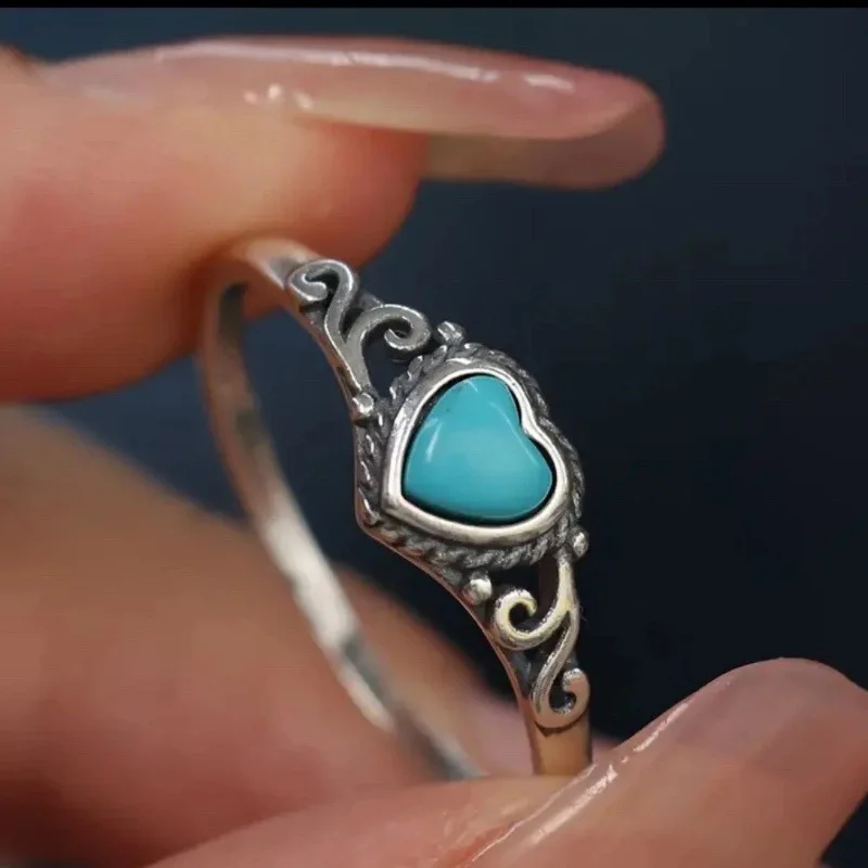 

Серебряное кольцо в стиле ретро с синим сердцем для женщин, подарок для подруги, кольцо из сплава с искусственным камнем, нерегулируемое