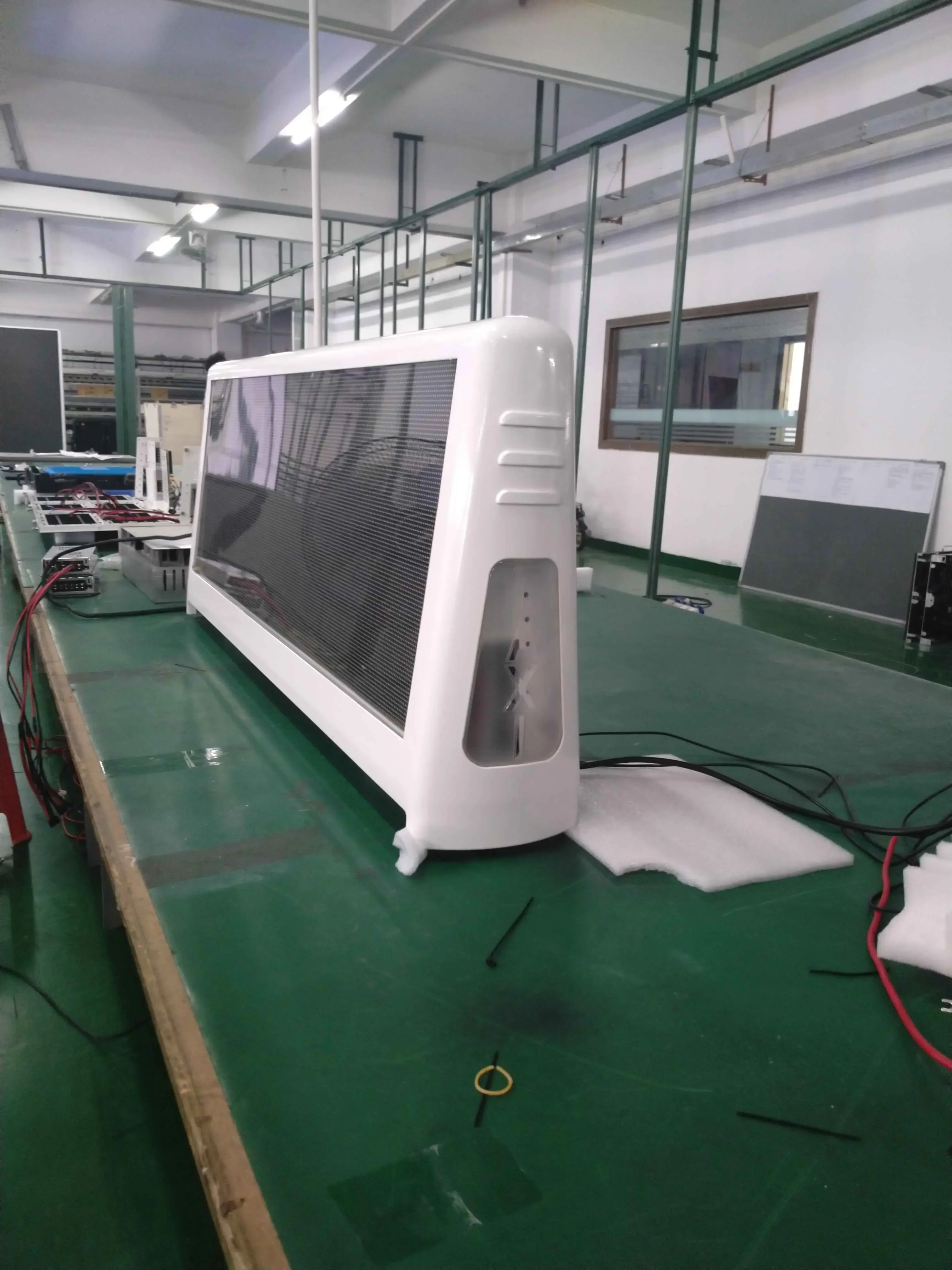 

Taxi LED display screen top roof screen popular wireless advertising double-sided scrolling car high resolution