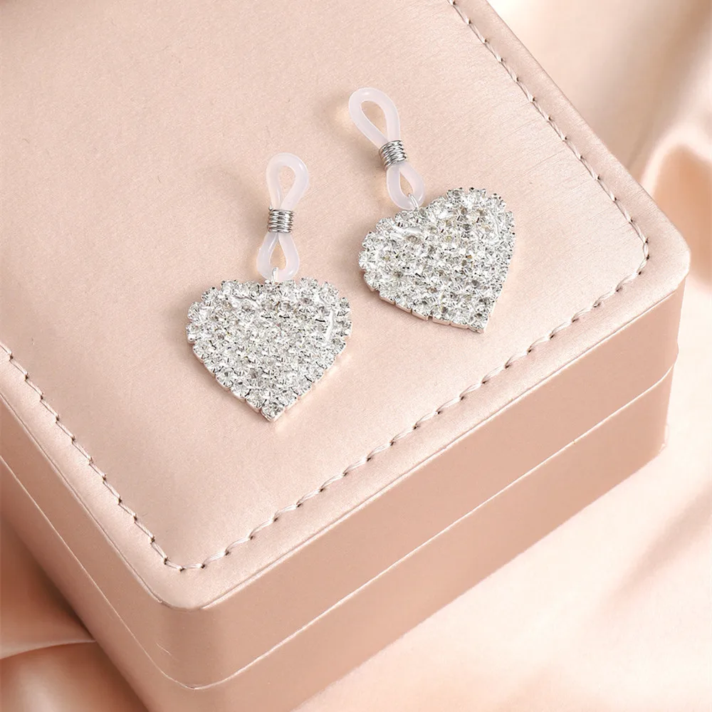 Clear Rhinestone Heart shape Non-Piercing Nipple Rings Body Jewelry for Women crystal Fake Nipple Clip Ring Dangle Nipple Gift