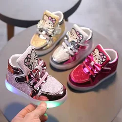 Hello Kitty Children Luminous Shoes Girls Sport Running Shoes Baby Flashing Lights Sneakers Toddler Little Kid LED Sneakers 2024