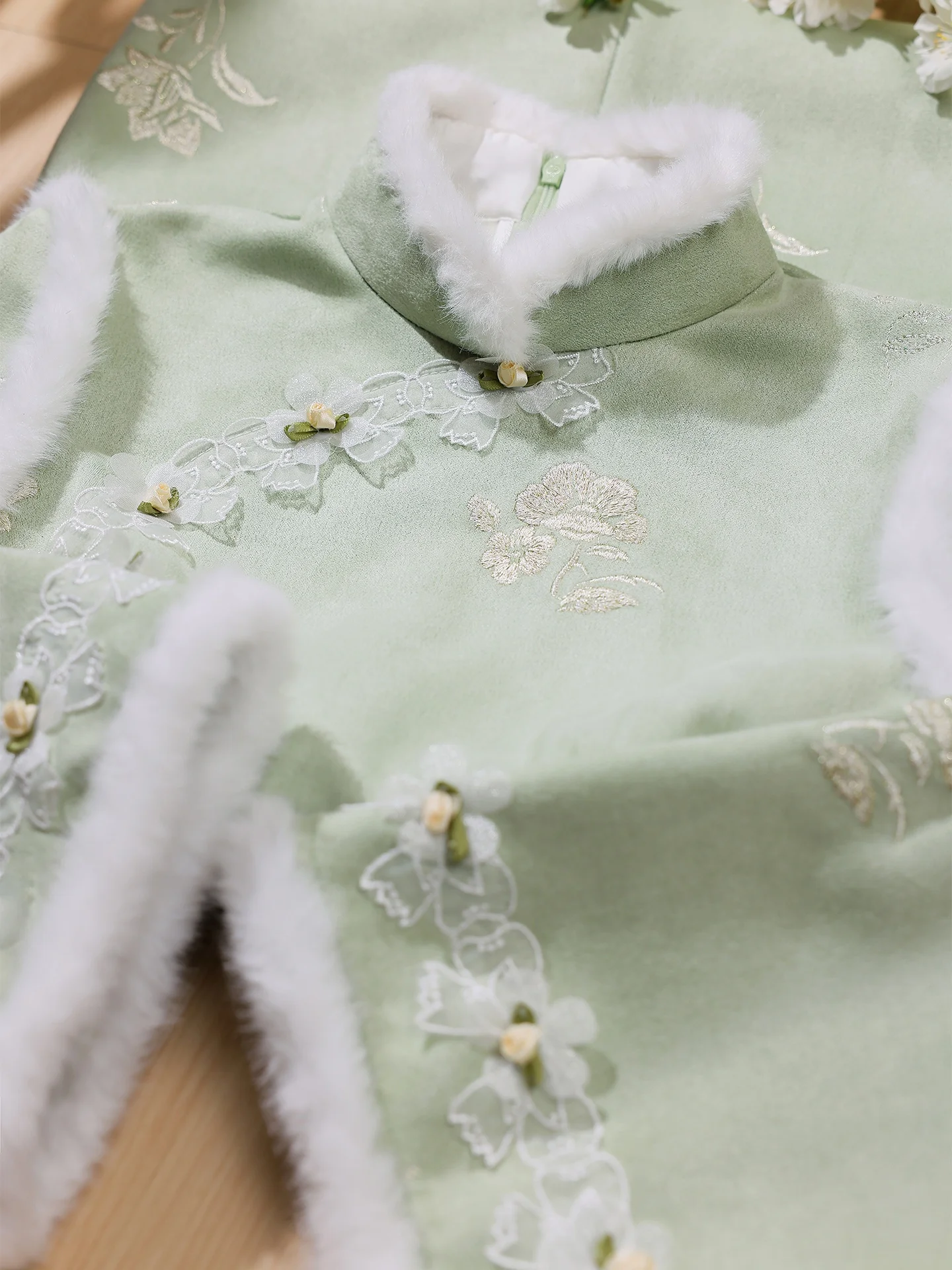 

Зимнее модное женское теплое платье-ципао с флисовой подкладкой, длинными рукавами, в стиле ретро, миди длины, с боковыми пуговицами, низким разрезом и цветочным принтом