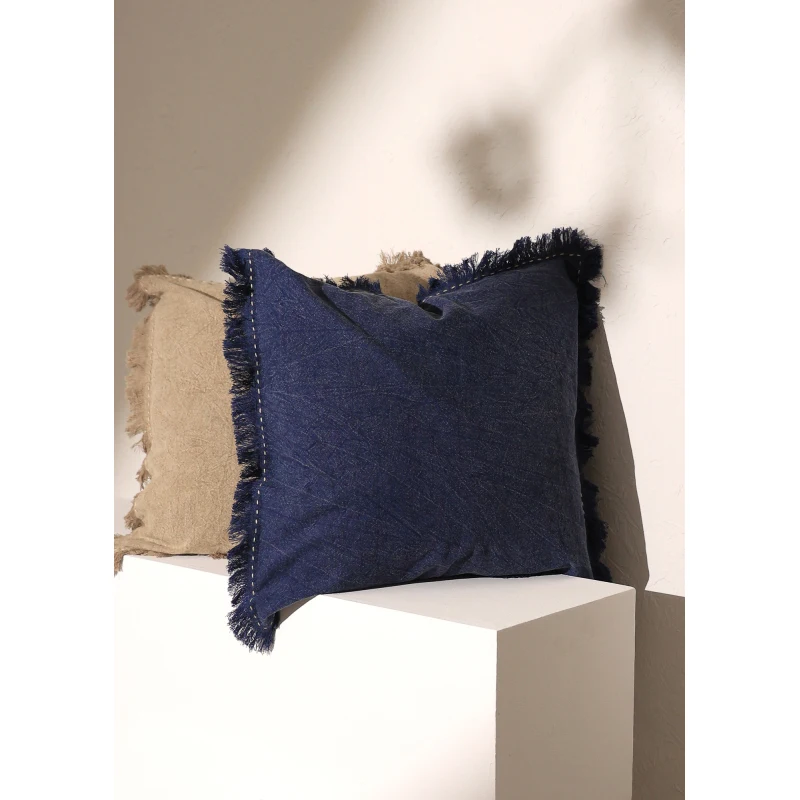 

Подушка из льна Stonewashed с краями ручной работы и бахромой -22X22