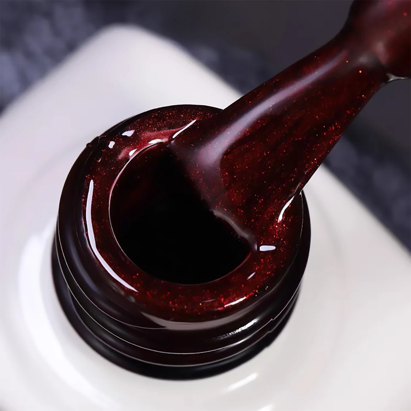 1pcs WS Christmas Red 2025 Whitening Sparkling Gemstone Red Glass Beads Cat Eye Nail Art Sparkling Cat Eye Gel Nail Polish