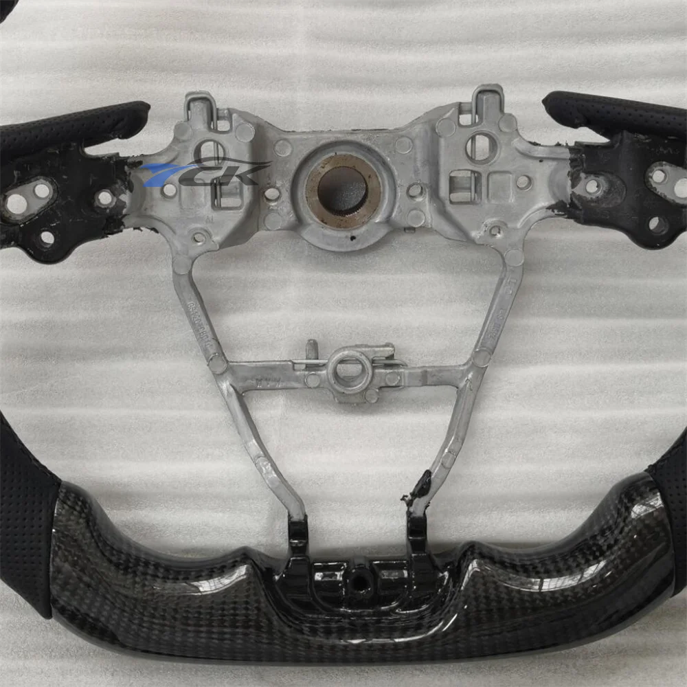 

Car Steering Wheel Carbon Fiber Black Leather For Camry/Corolla/Asian Lion 2018 2019 2020 2021 2022 2023