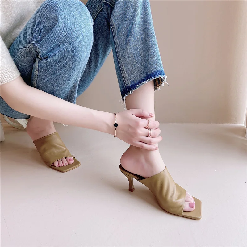 

Women's Shoes 2023 Summer New Sheepskin Slim Fit High Heel Muller Women's Outdoor Slippers for Outwear 34-43