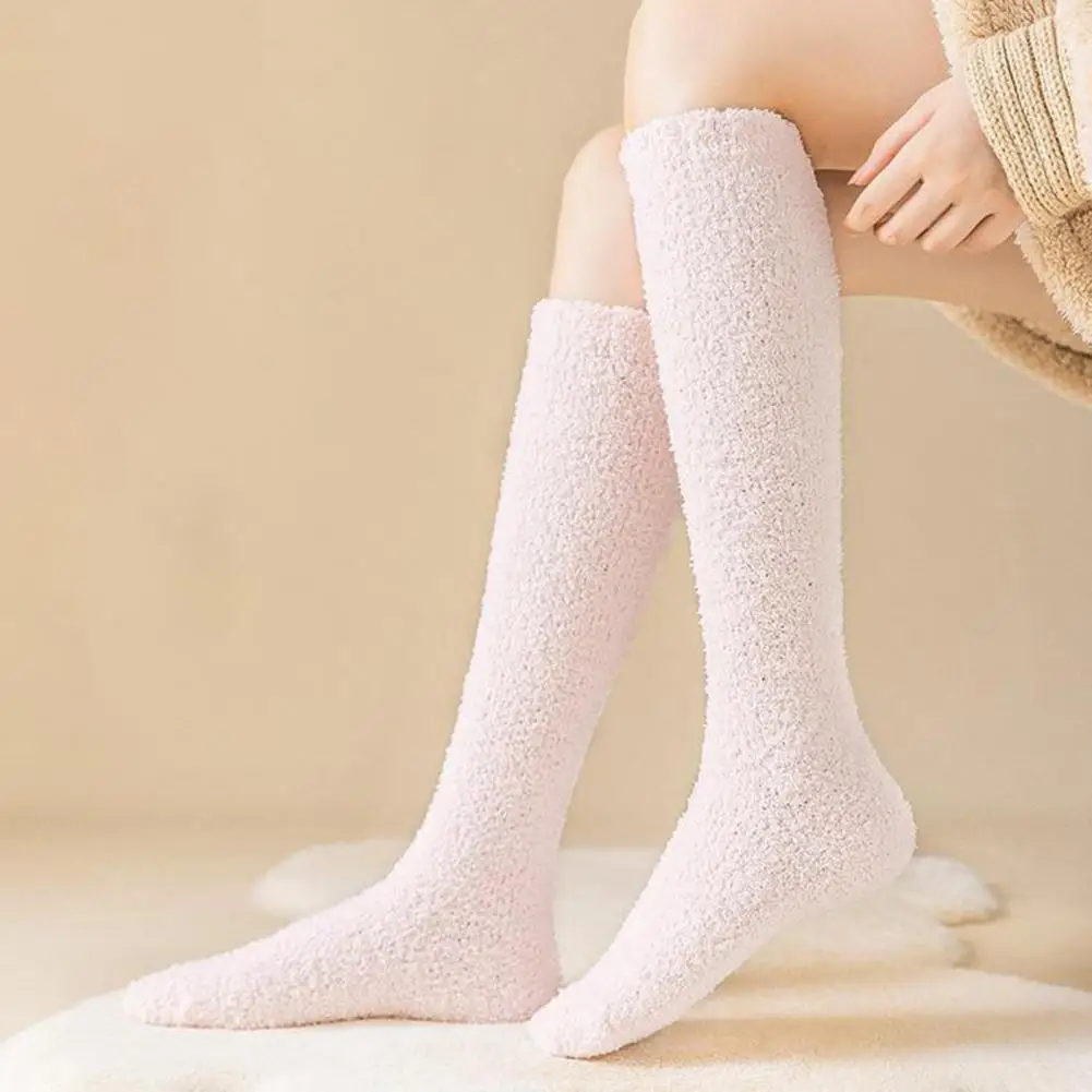 Calcetines cálidos reforzados y acogedores para mujer, medias de felpa antideslizantes de forro polar de Coral grueso para mujer, calidez y comodidad para varios