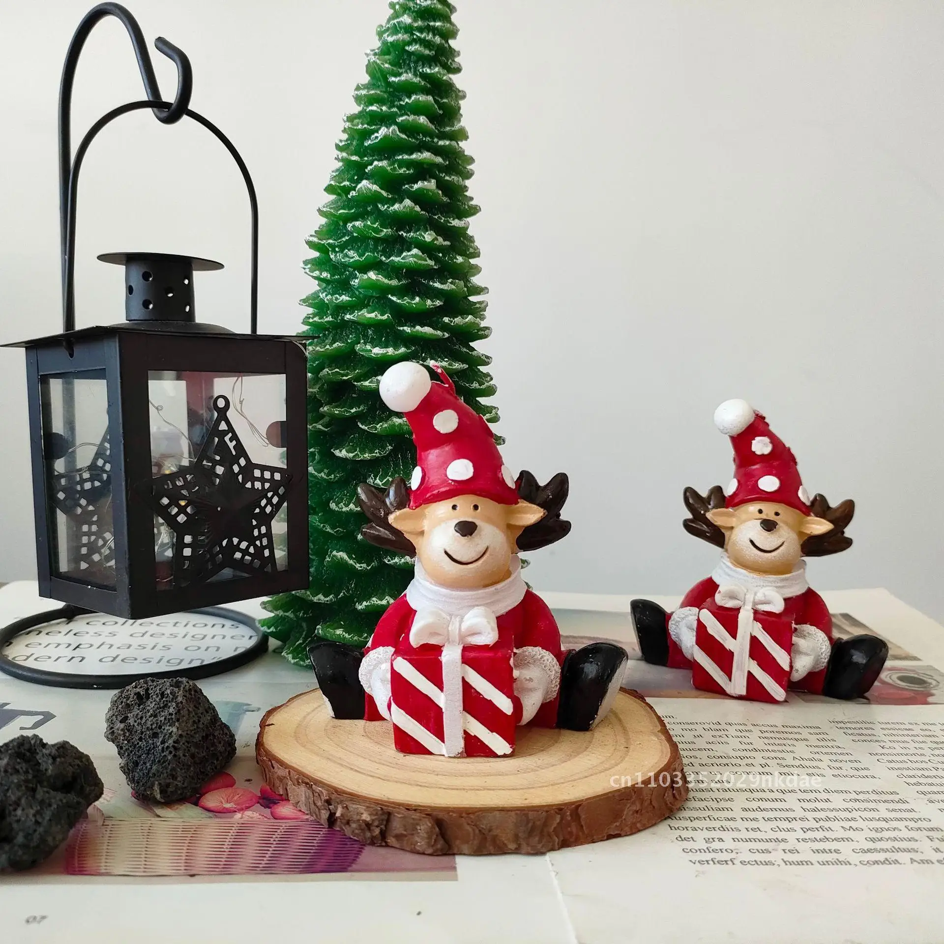 

New Christmas Elf Elk Cute Christmas Scented Candle Desktop Decoration