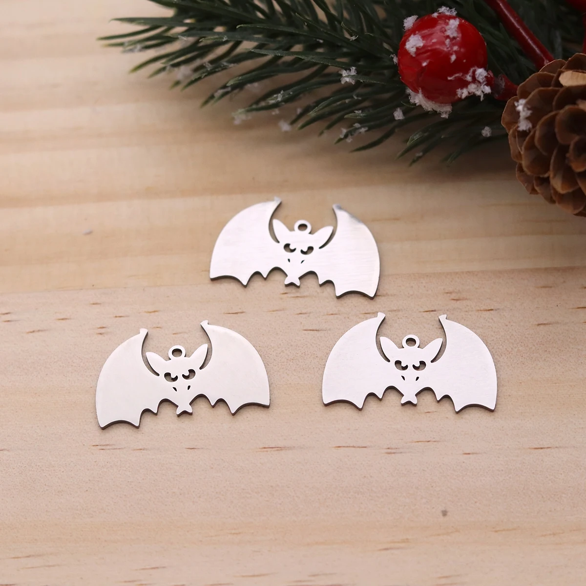 3pcs Flying Bat Stainless Steel Pendant Charms For Jewelry Making Necklace Bracelets DIY Halloween Supplies