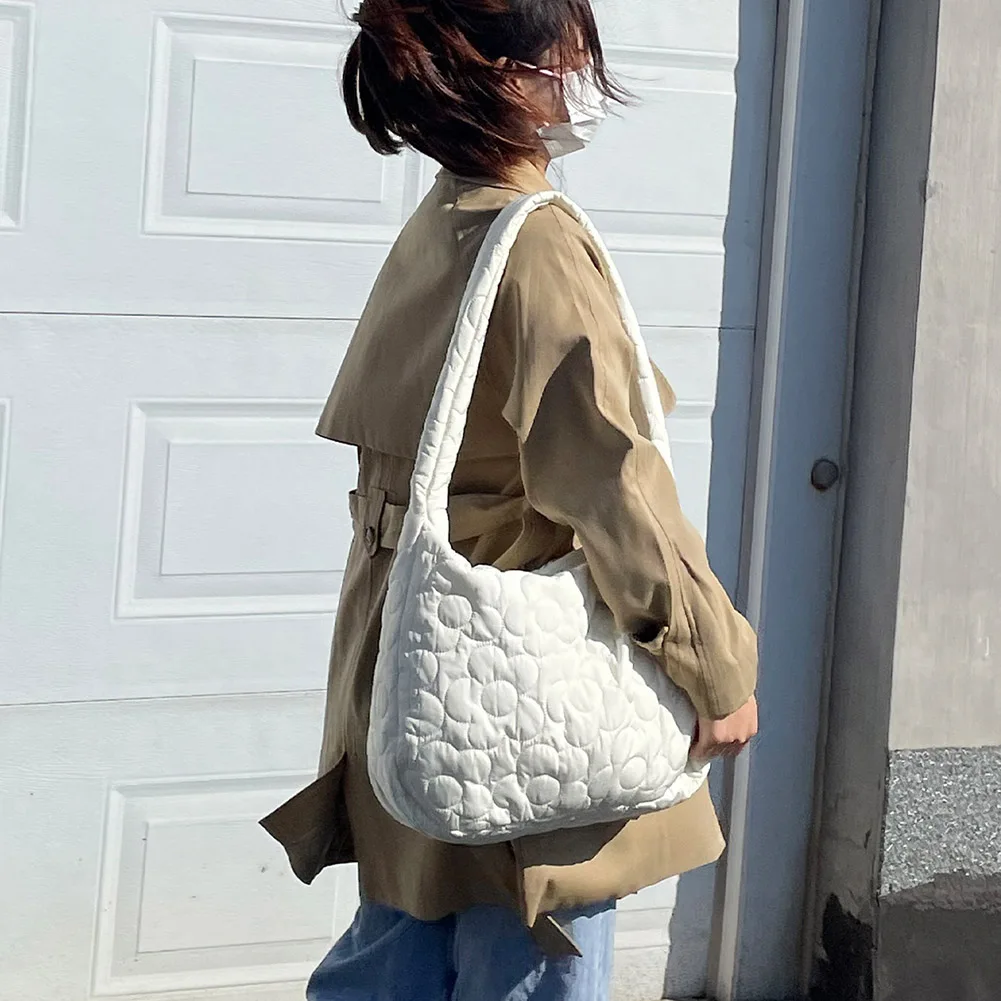 

Quilted Crossbody Bags Large Capacity Pleated Bubble Women Tote Bags Cotton Padded Zipper for Autumn Winter for Lady Girls