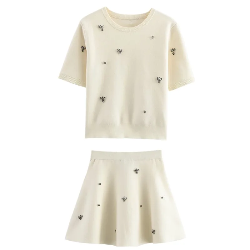 2025년 봄 여성용 부드러운 라운드넥 반팔 니트 탑 신상 패션 주얼리 비즈 디자인 (25-35세)