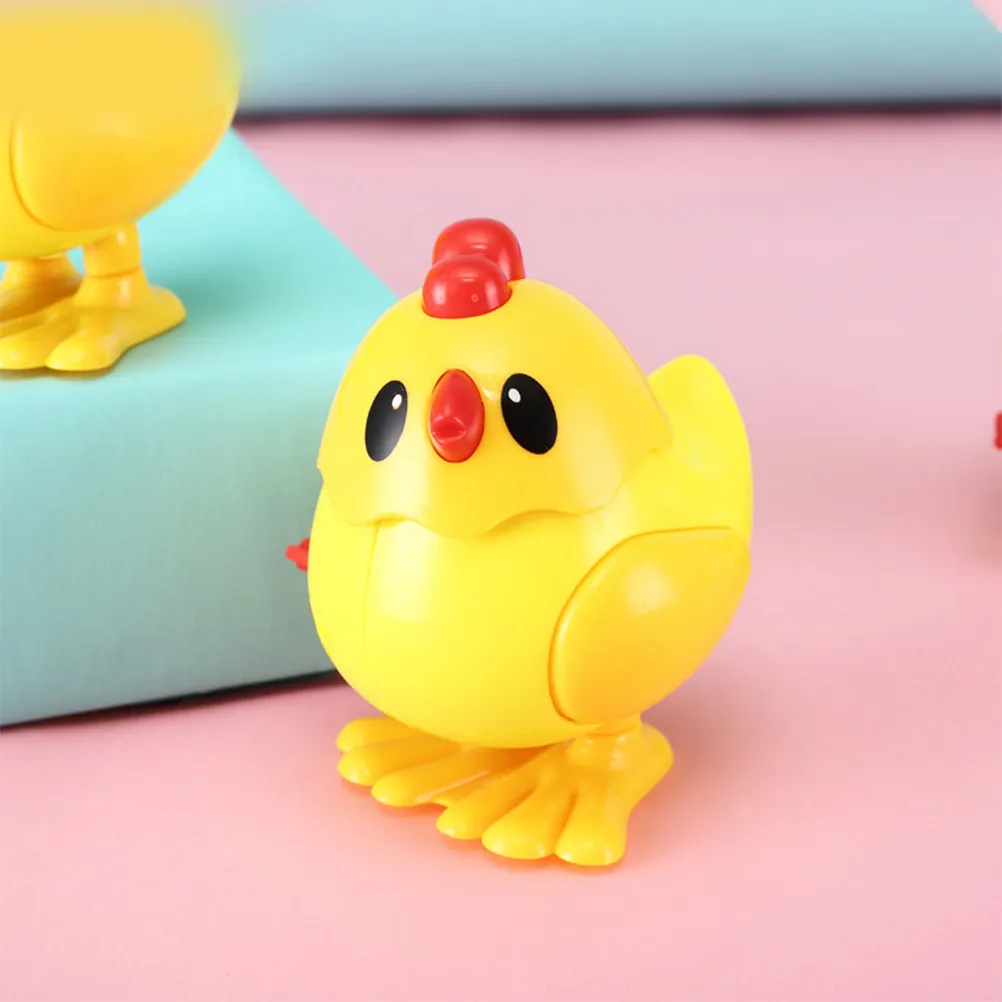 Clockwork Chick Toy Cute Swinging Walking Creative Wind-up Wiggle Fish Toys