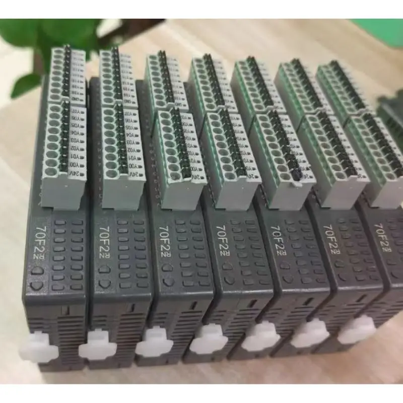 

Подержанный тест модуля R1-EC70F2D0 ОК, быстрая доставка