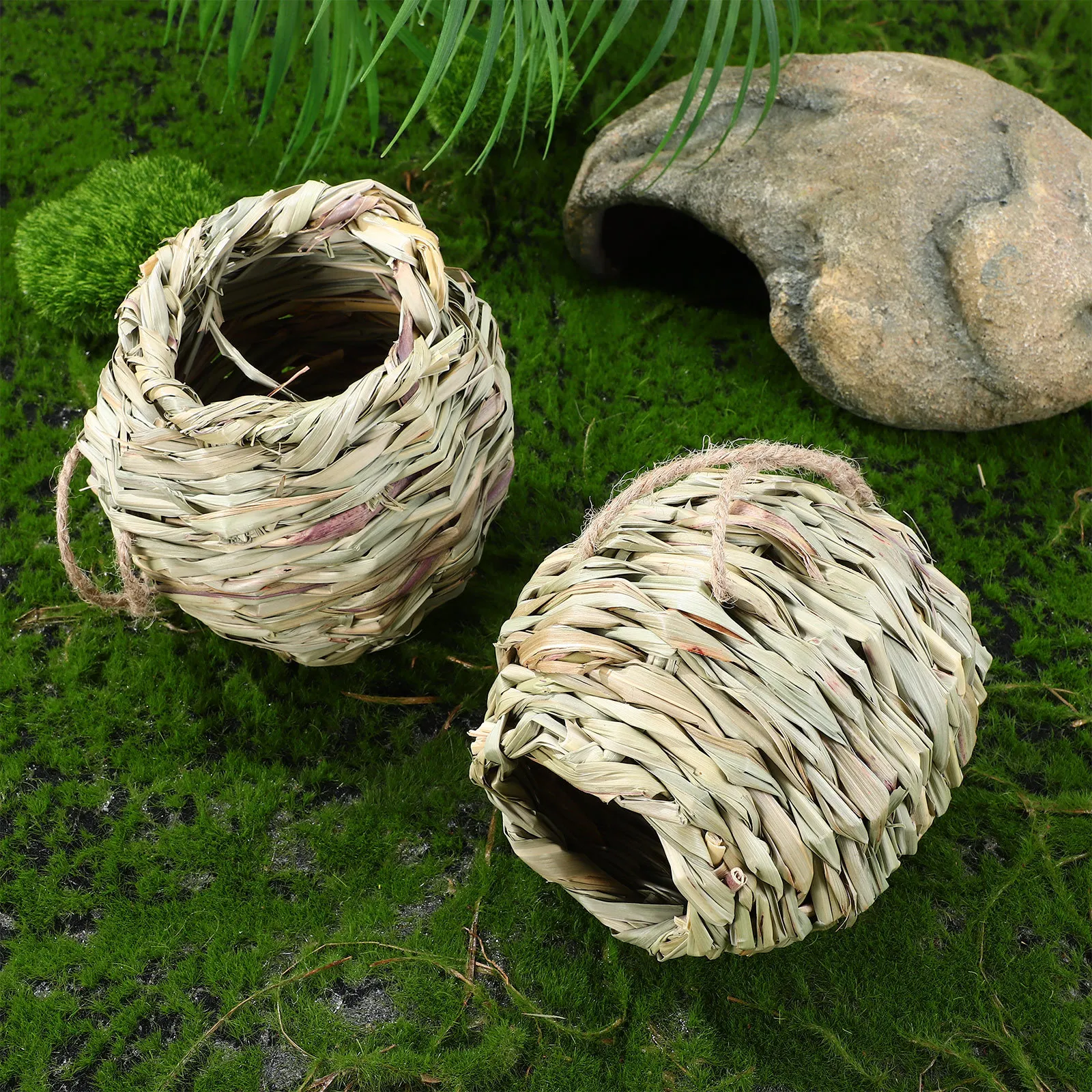 

4 pcs Woven Hanging Hummingbird Nests For Parrot Finch Resting Nest Bird Nest For Cage Decorative Bird Houses