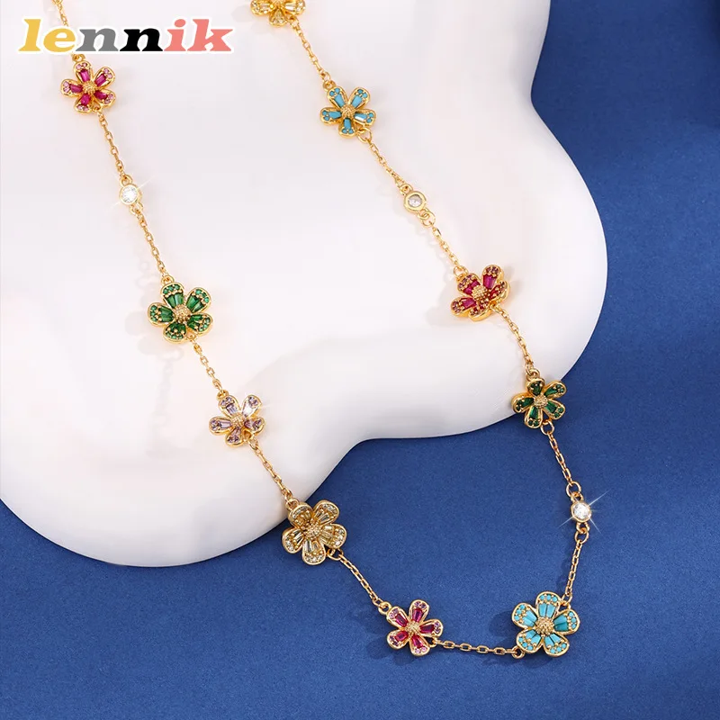 Five-Petal Flower Collar Necklace, Micro-Set Zirconia with Vintage Electroplated Finish, Minimalist Dainty Jewelry for Women