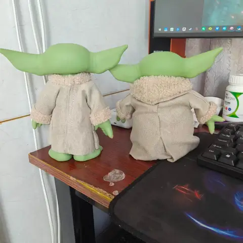 Mini Size Star Wars Baby Yoda Grogu Plush Figure The Mandalorian Real Fabric Clothes Bag Package Collectible Hand Model Toy