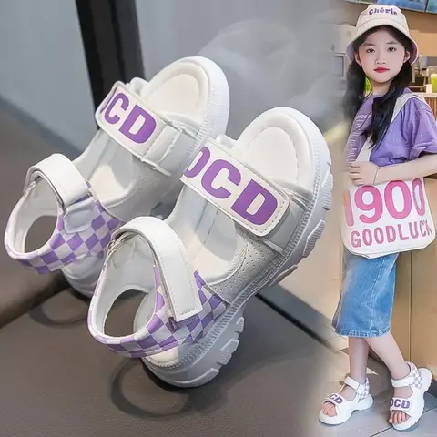 어린이 샌들 소녀 여름 2025 새로운 패션 부드러운 밑창 소녀 해변 신발 CuHK 어린이 미끄럼 방지 스포츠 샌들