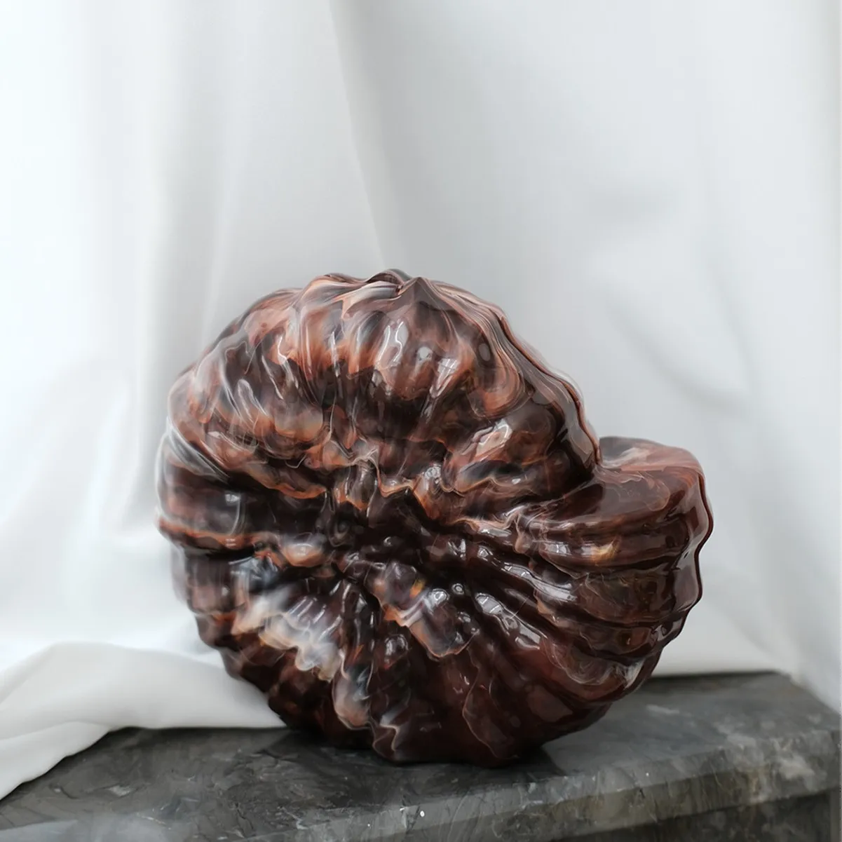 

2025 new conch marble dinner bag chain oblique span single shoulder marine animal clutch bag retro