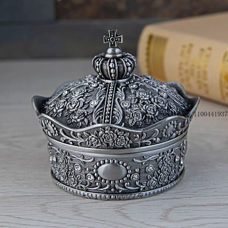 

Metal European Retro Diamond-Encrusted Creative Crown High-End Cinched-Waist Jewelry Box Wedding Birthday Ring Box