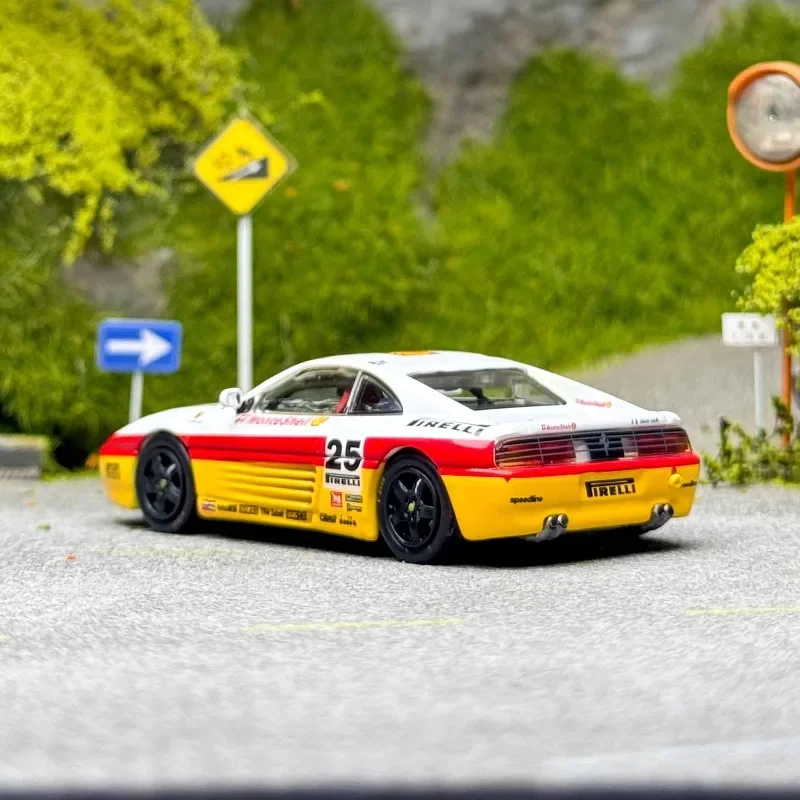 Tarmac Works 1/64 Ferrari 348 Challenge Italian GT 1994 Metalowy Model Auta Zabawka Odlewany Ciśnieniowo Prezent