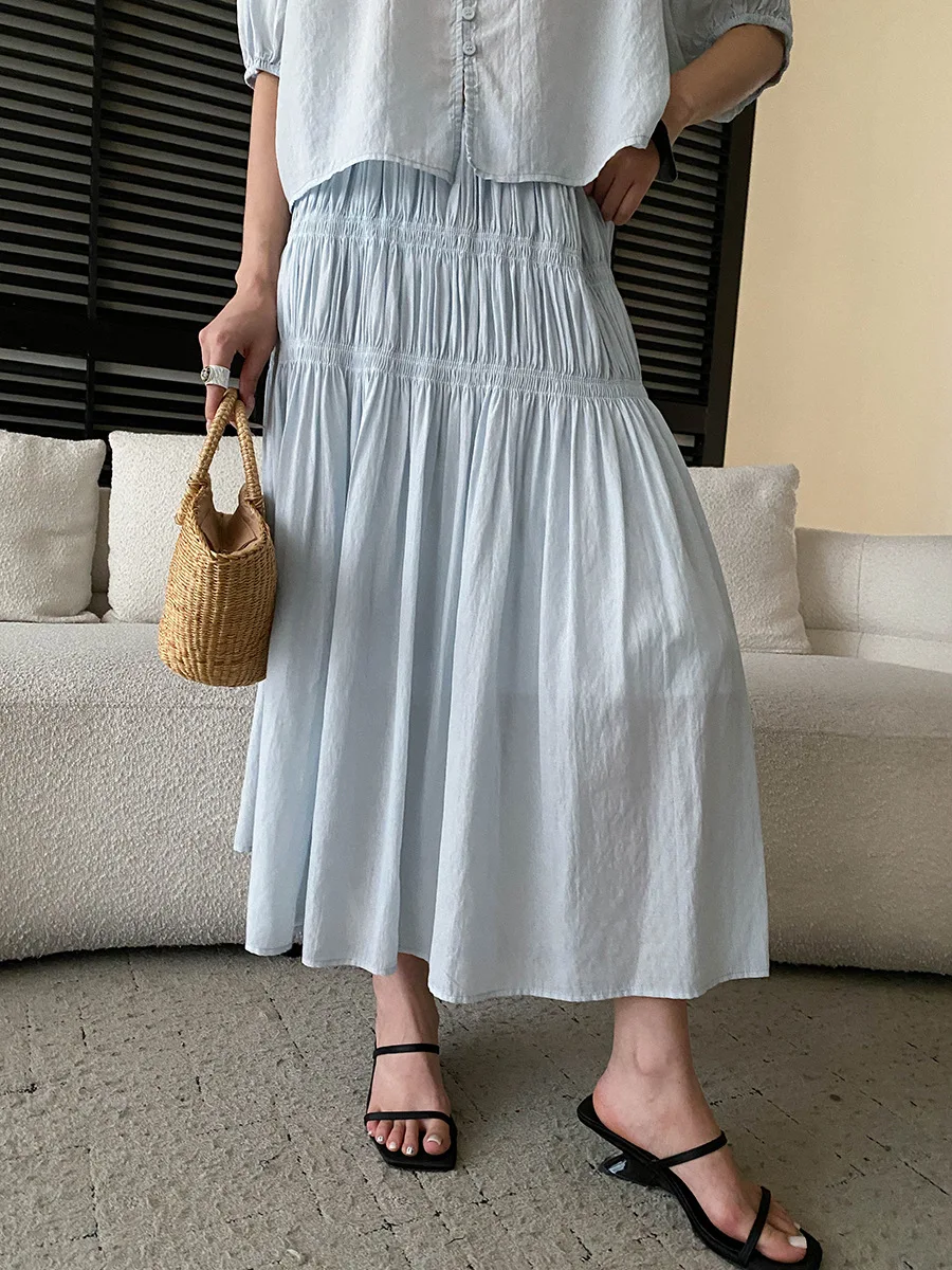 Sommerliches Damen-Set: Lässiges, einfarbiges, französisches Spitzenhemd mit kurzen Ärmeln und plissiertem, elastischem Rock mit hoher Taille – Detail 23