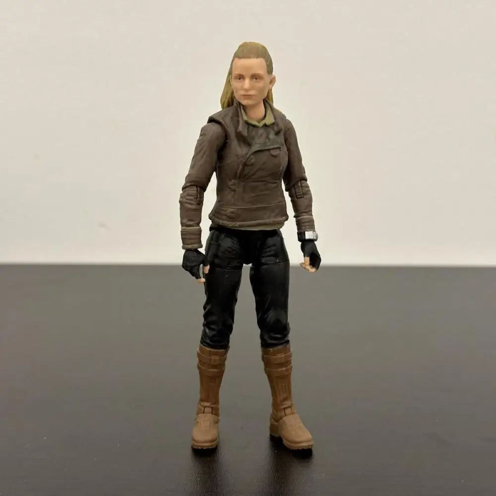

Hasbro Star Wars Vel Sartha 6-Inch Genuine Bulk Goods Have Defects Model Doll Action Figure Birthday Gift