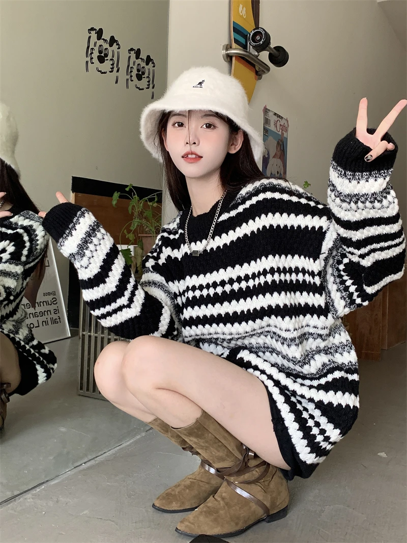 2023 New Arrival Autumn Winter All-matched Korean Style Women Loose Casual O-neck Long Sleeve Pullover Knitted Striped Sweater