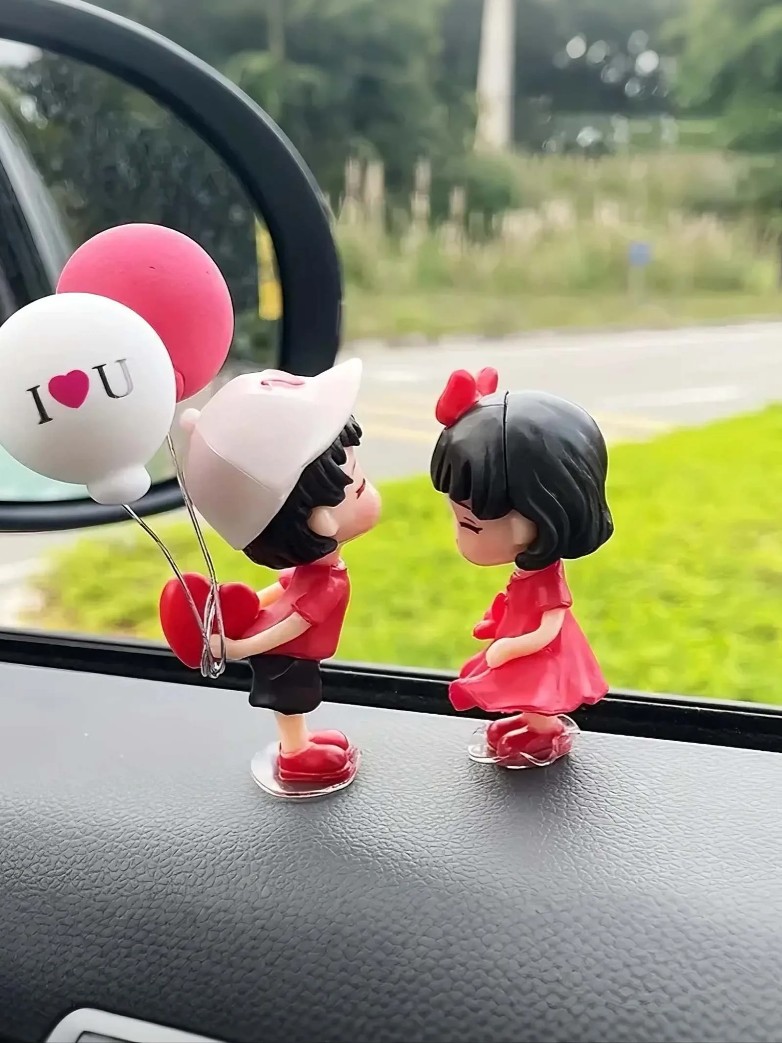 

2 шт. милые автомобильные украшения для девочек-подходят для приборной панели автомобиля, зеркала заднего вида и украшения рабочего стола
