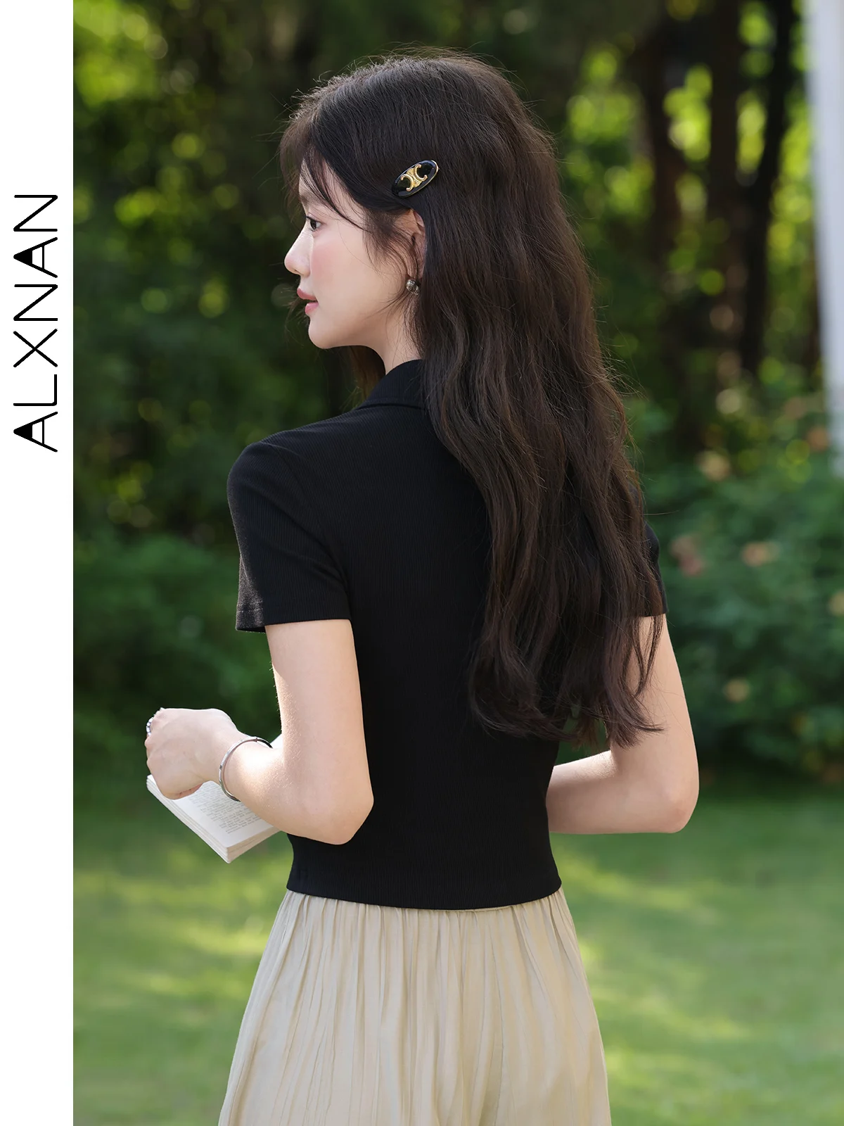 ALXNAN Dames T-shirt Zwart Elegant V-hals T-shirts met korte mouwen Trend 2025, Zomer Casual Slim-fit Korte tops Dames L557138