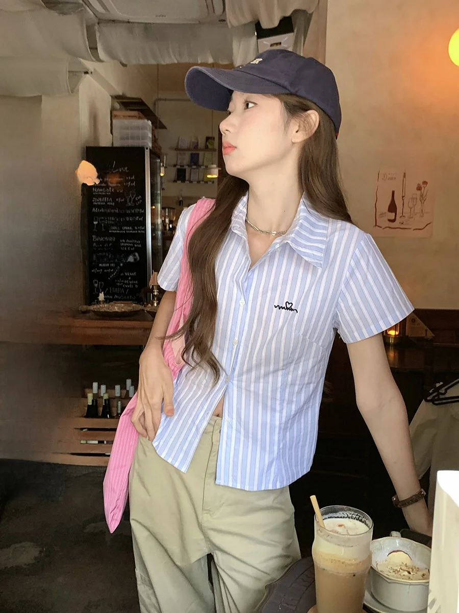 

Корейская ретро-блузка Holli Slim Fit с коротким рукавом, вышивкой и полосками, с завышенной талией, универсальная, женская, летняя, модная