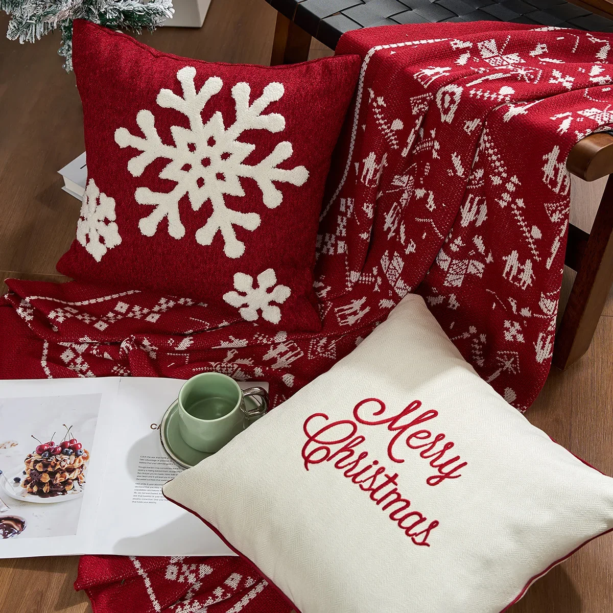 Merry Christmas Letter Embroidery Pillow Cover Cojines Red Christmas Throw Sofa Cushion Cover Headboard Pillowcase 45x45cm