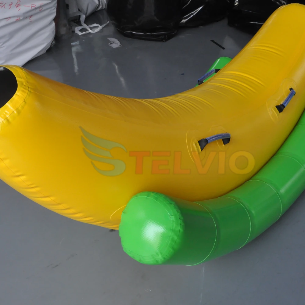 Altalena gonfiabile a Banana da 2m che gioca in spiaggia Surf equitazione giochi d'acqua giochi estivi divertenti