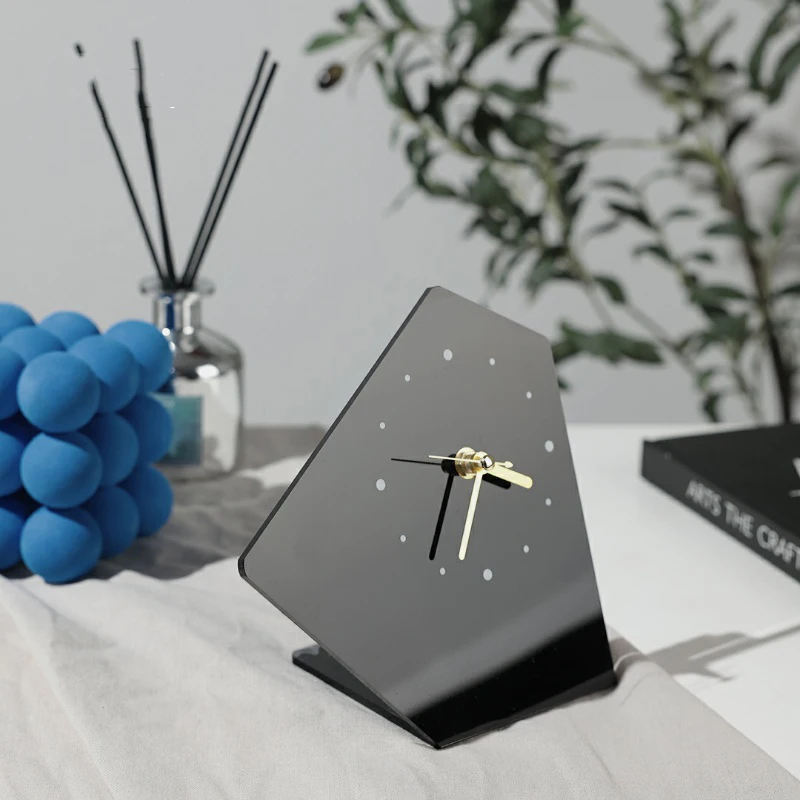 

Modern Minimalist Model Room Acrylic Special Shaped Clock Decoration Bedroom Study Porch Desktop Decoration Clock