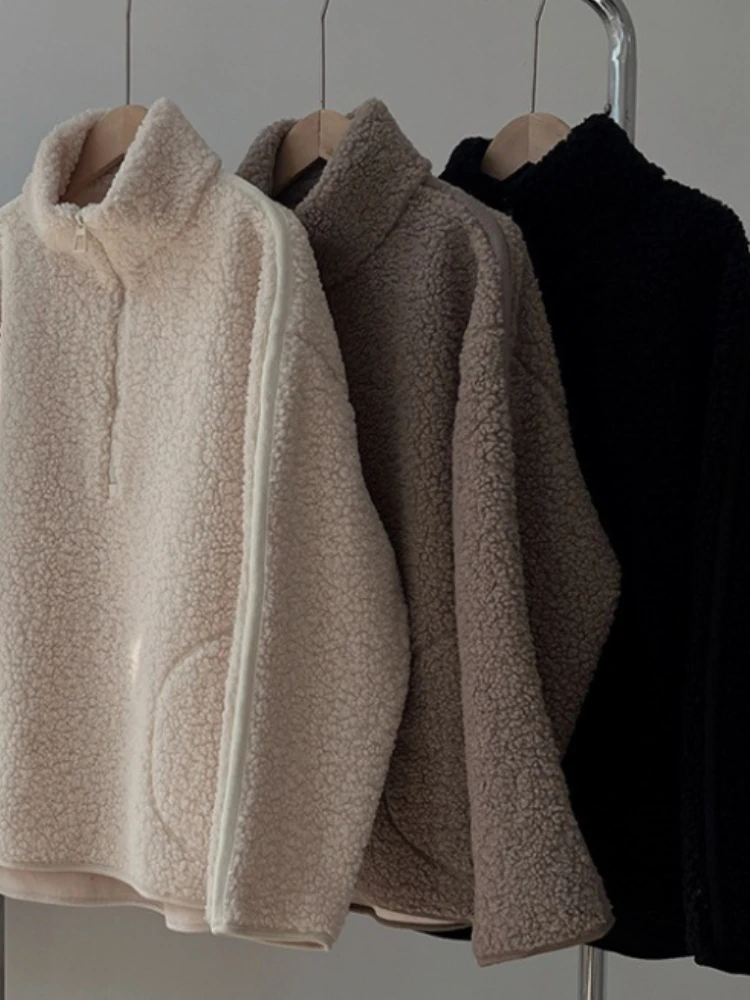 2025 Autumn and Winter Vintage Collar Sweatshirt Jacket for Women Long Sleeved with Thick Velvet and Loose Top