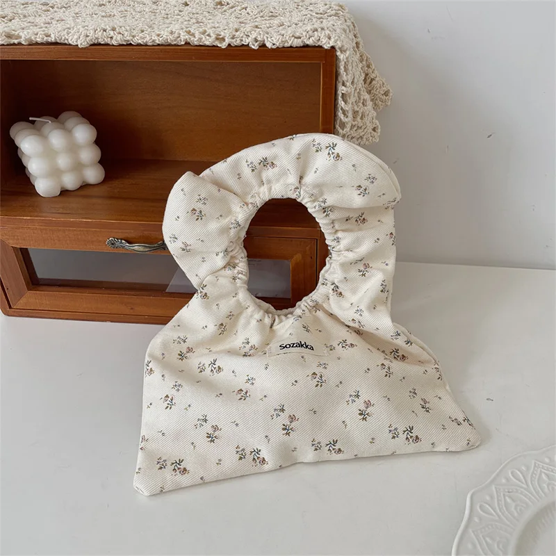 

Floral Women's Handbag French New Thin Cloth Fashion Exquisite Flower Print Travel Wrist Bag Lightweight Open Pocket Coin Purse